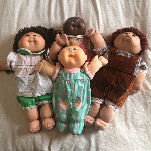 Cabbage Patch Kids Other - Lot of Cabbage Patch dolls